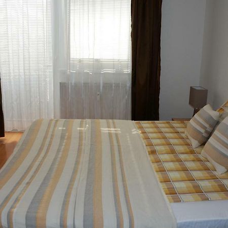 Apartman Zderadova Brno Exteriör bild