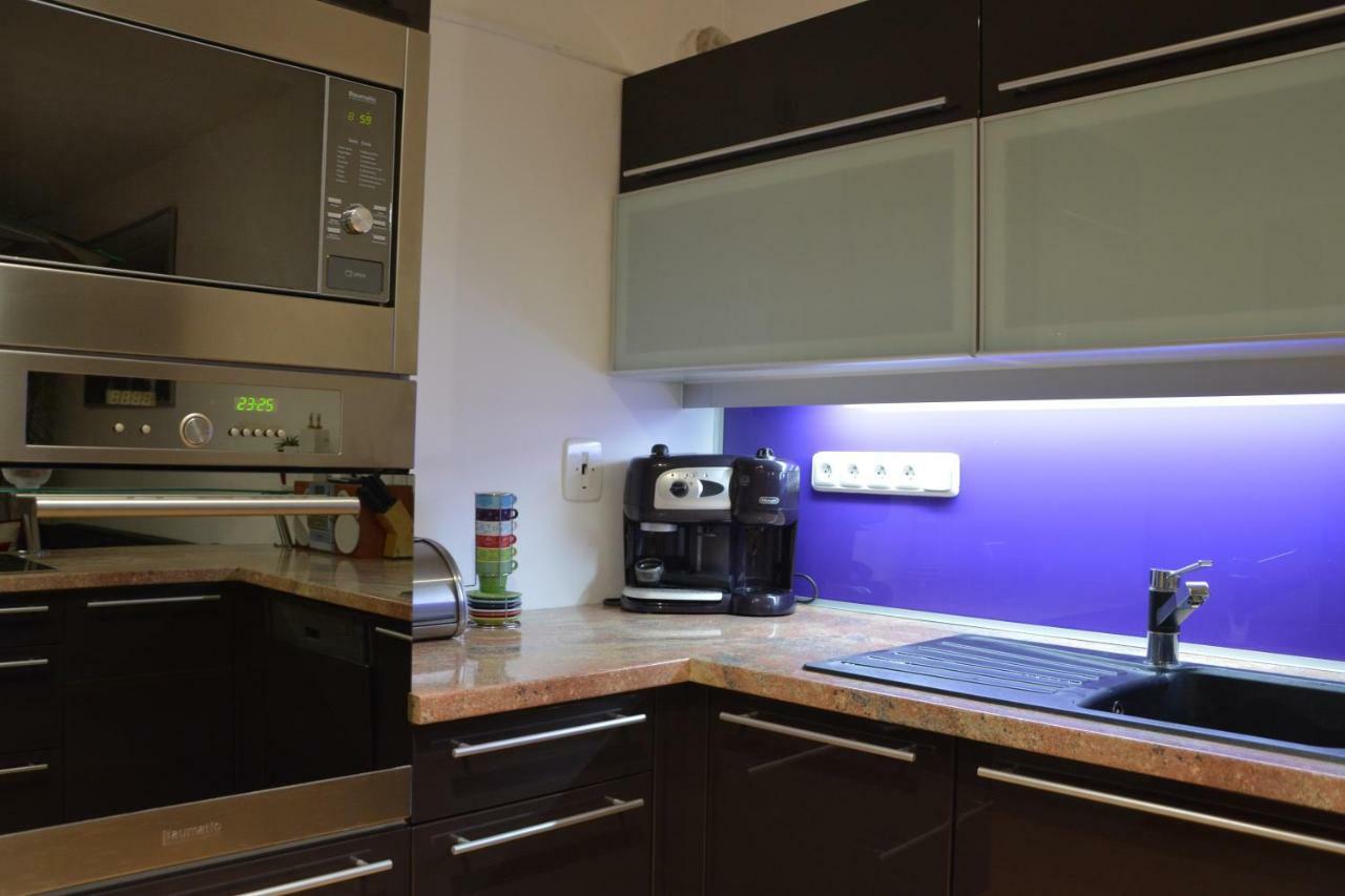 Apartman Zderadova Brno Exteriör bild