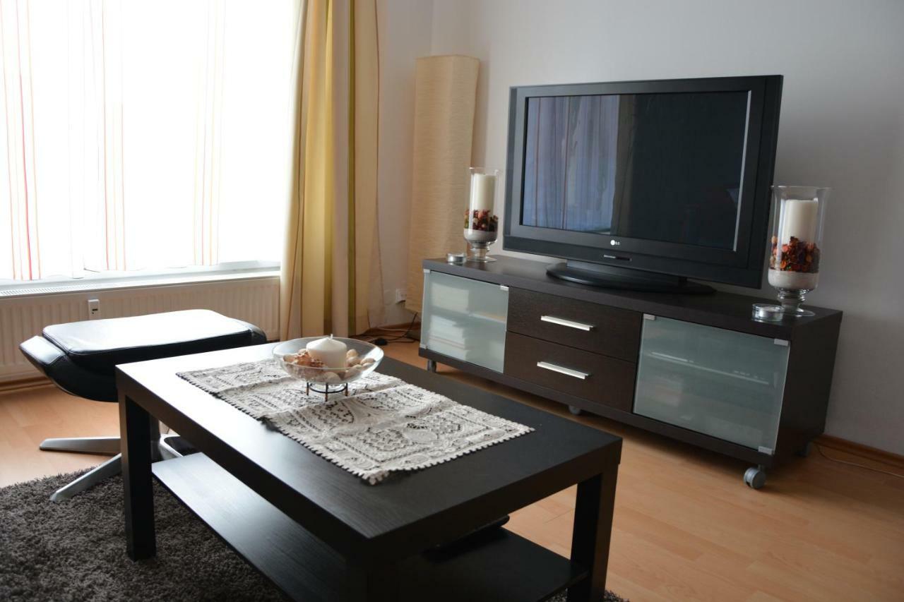 Apartman Zderadova Brno Exteriör bild