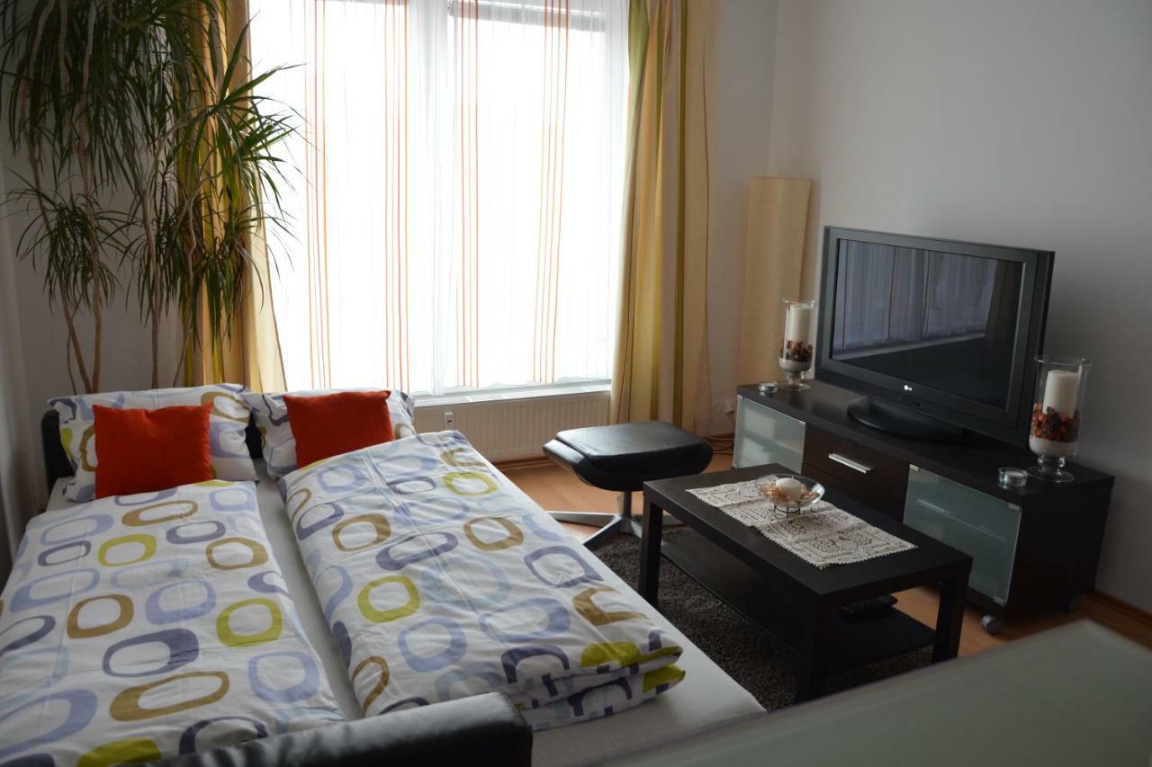 Apartman Zderadova Brno Exteriör bild