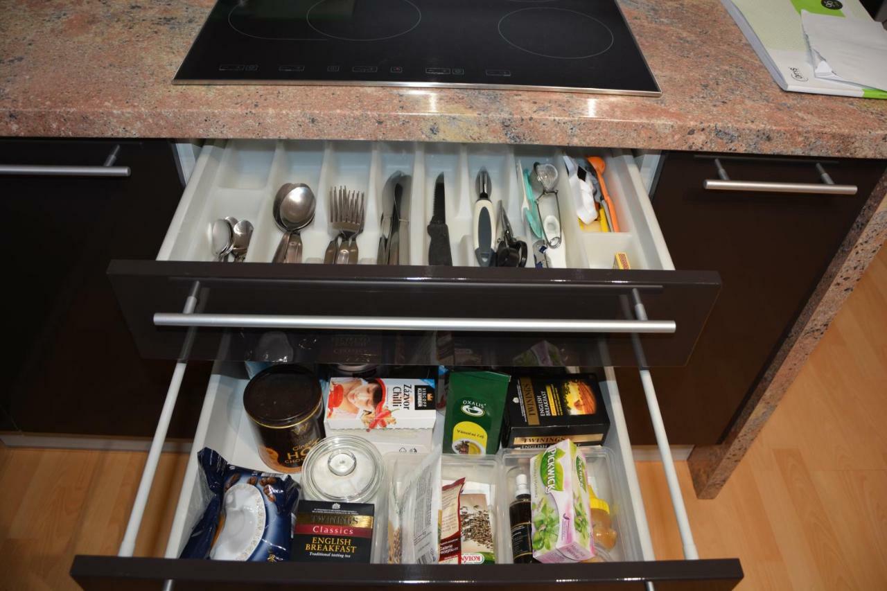 Apartman Zderadova Brno Exteriör bild